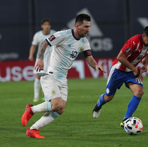 ليفربول يتفوق على توتنهام بنتيجة 6-3 في مباراة مثيرة